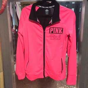 Workout pullover